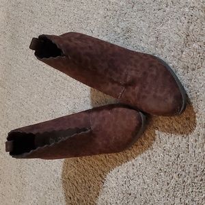 Coconut by Matisse cheetah booties